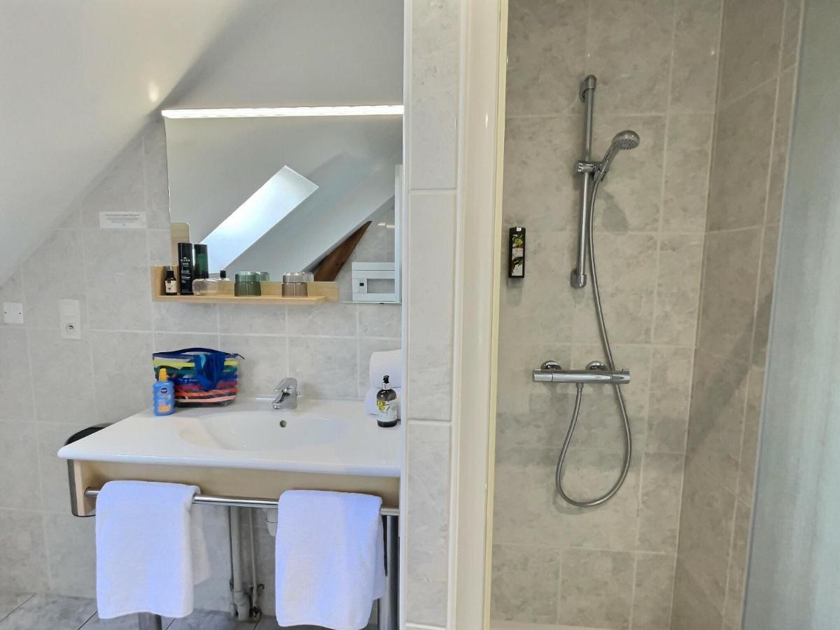 Logis Du Cygne Hotel 3*