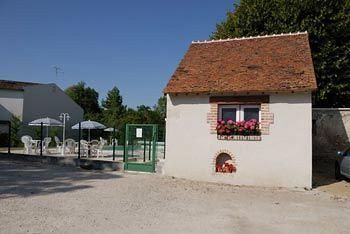 Logis Du Cygne Hotel 3*
