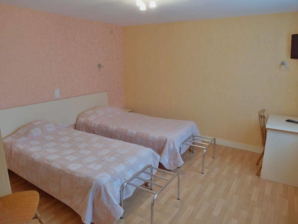 Logis Du Cygne Hotel 3*